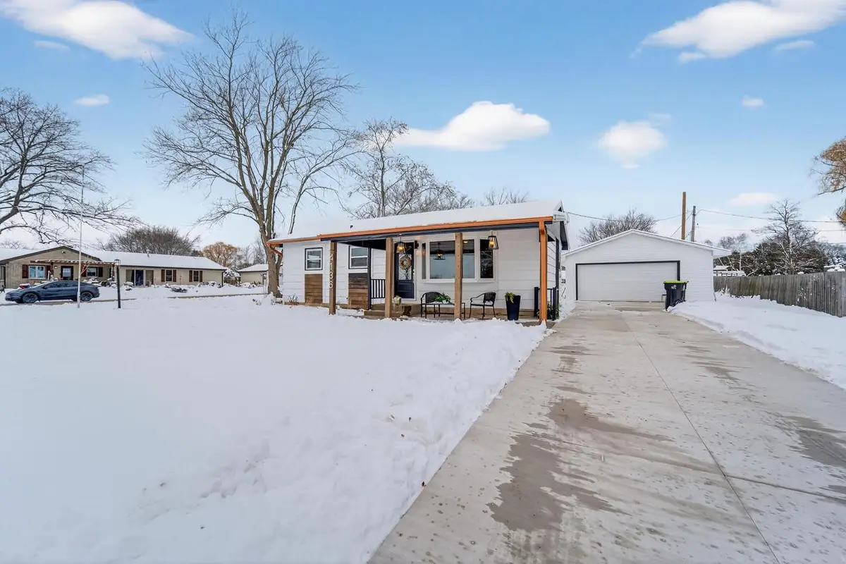 4136 E Elm ROAD, Oak Creek, WI 53154 - Image #1