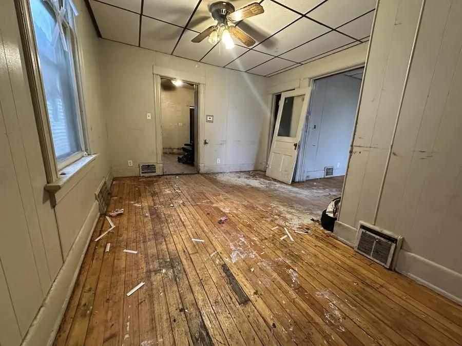 2463 N 22nd STREET, Milwaukee, WI 53206 - Image #3