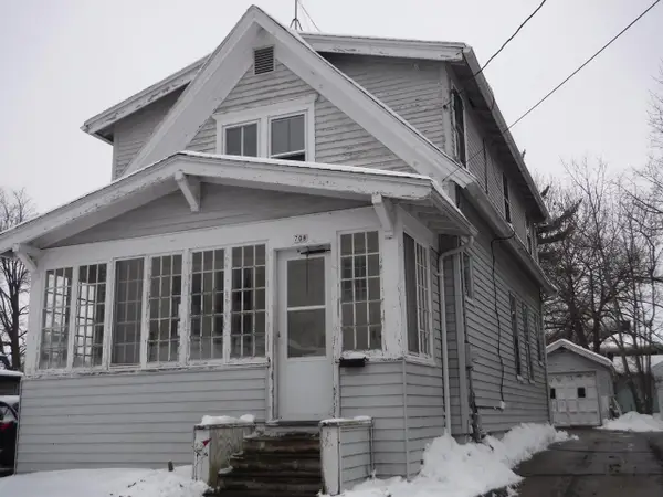 708 N 10th STREET, Manitowoc, WI 54220