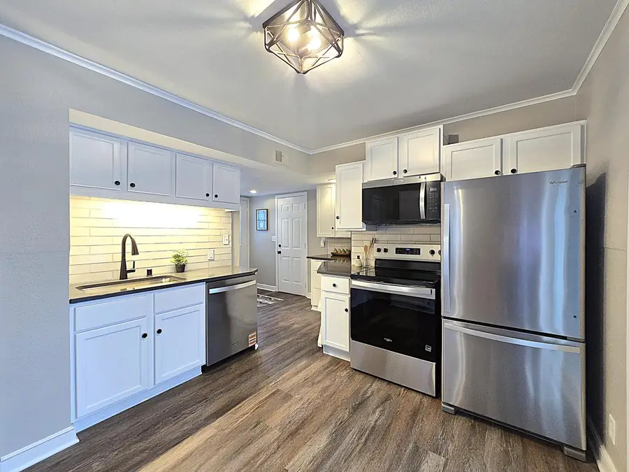 3656 S 46th PLACE, Greenfield, WI 53220 - Image #3