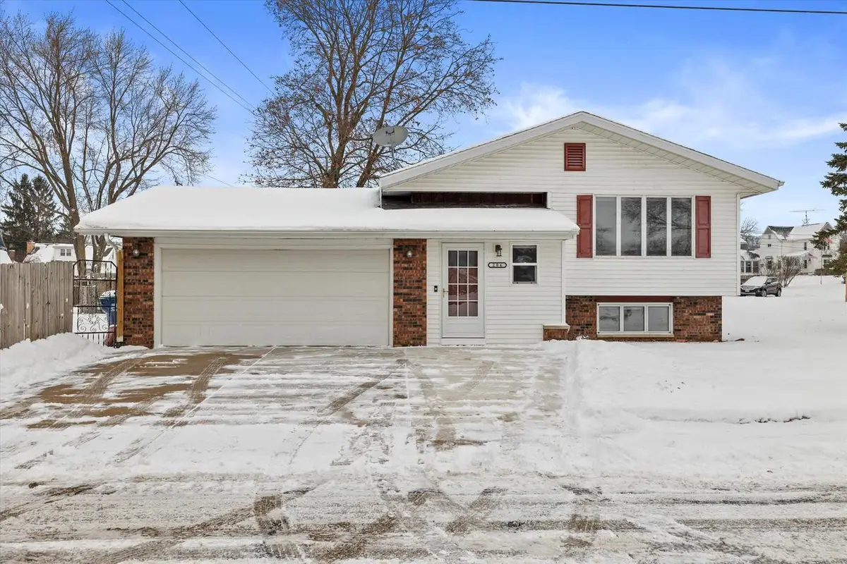 206 Forest STREET, Theresa, WI 53091 - Image #1