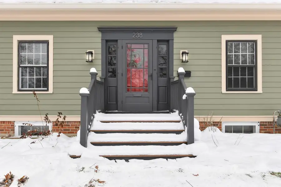 238 Prospect AVENUE, Pewaukee, WI 53072 - Image #2