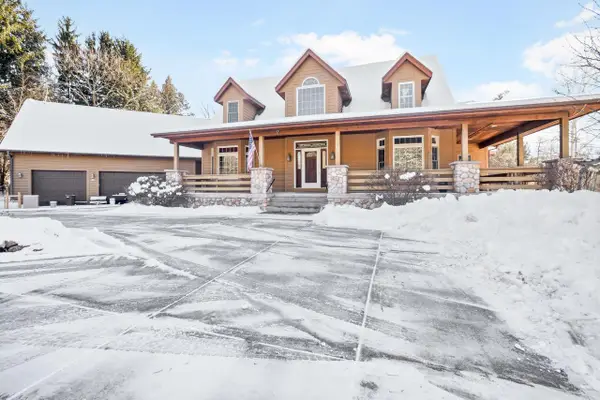 369 Schraufnagel DRIVE, Hartland, WI 53029