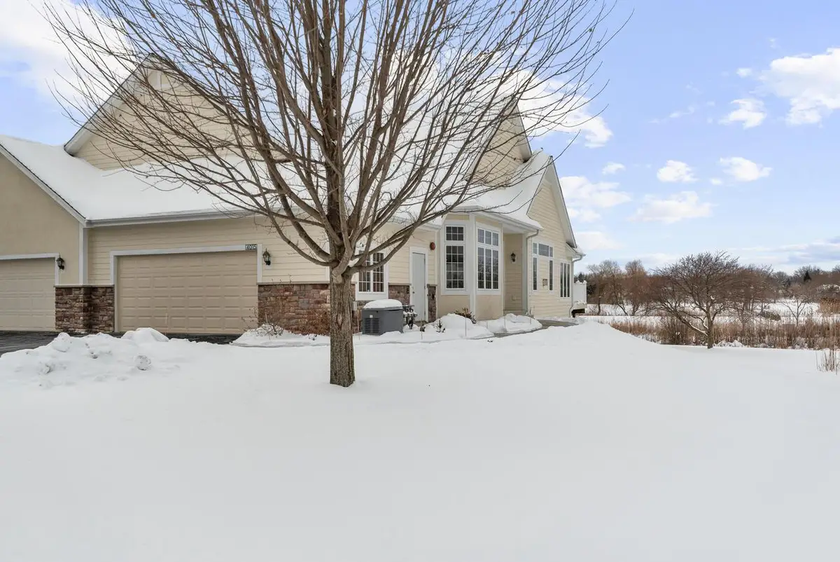4015 S Fohr DRIVE, New Berlin, WI 53151 - Image #1