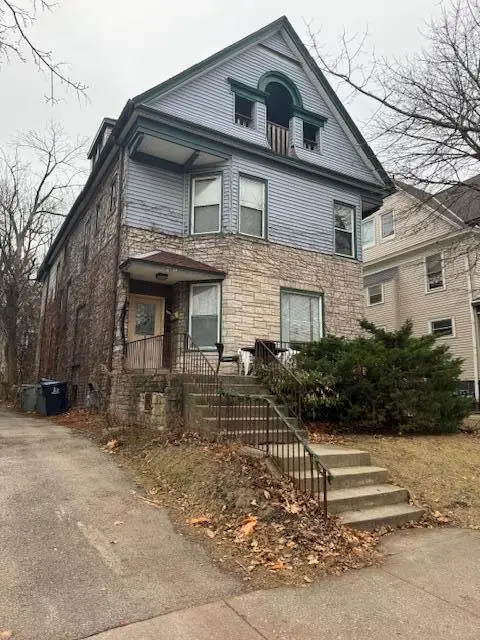 2734 N Murray AVENUE, Milwaukee, WI 53211 - Image #1