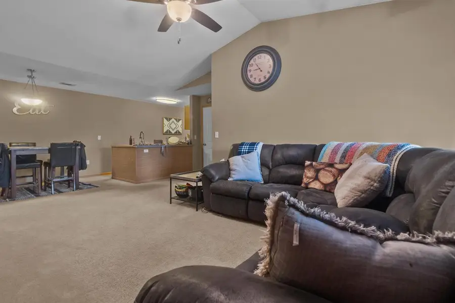 210 E Remer ROAD #202, Elkhorn, WI 53121 - Image #3