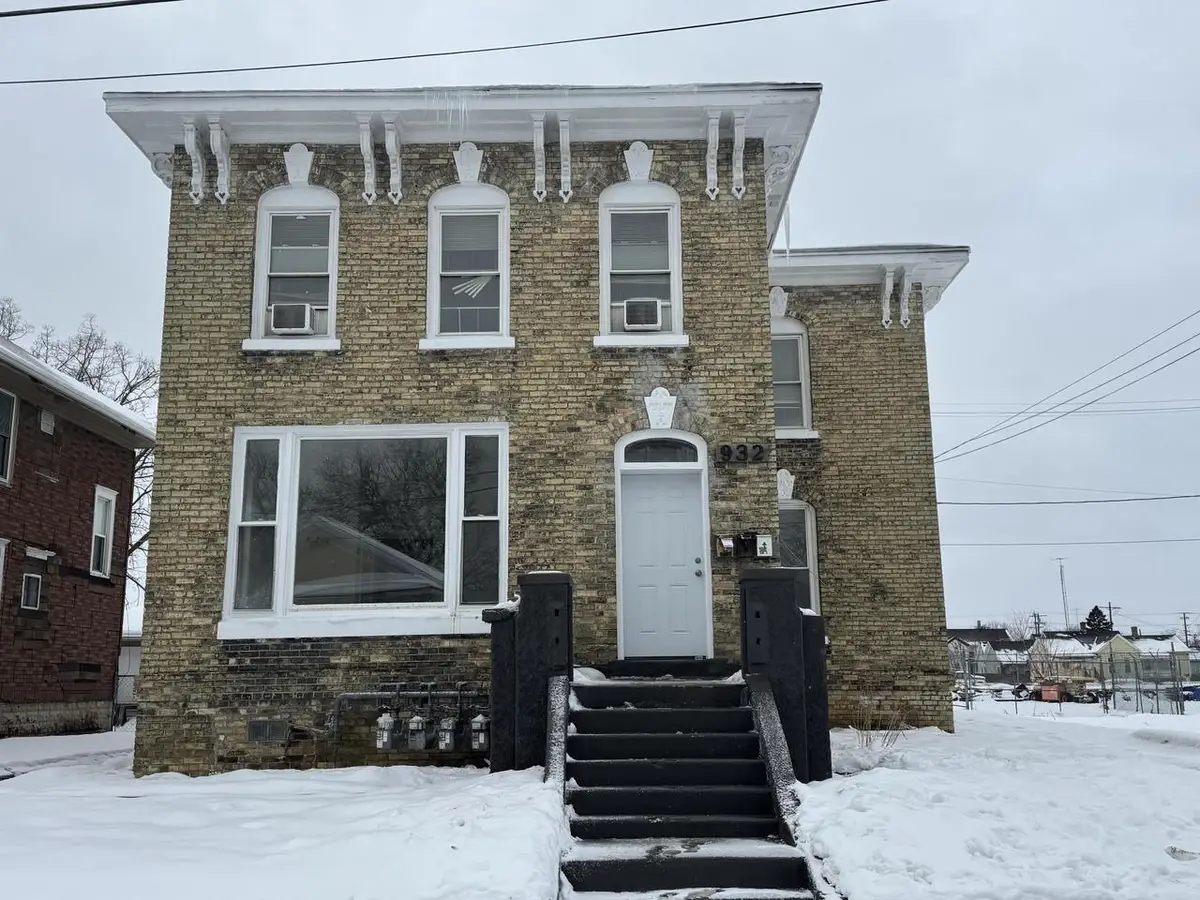 932 Peck AVENUE, Racine, WI 53404 - Image #1