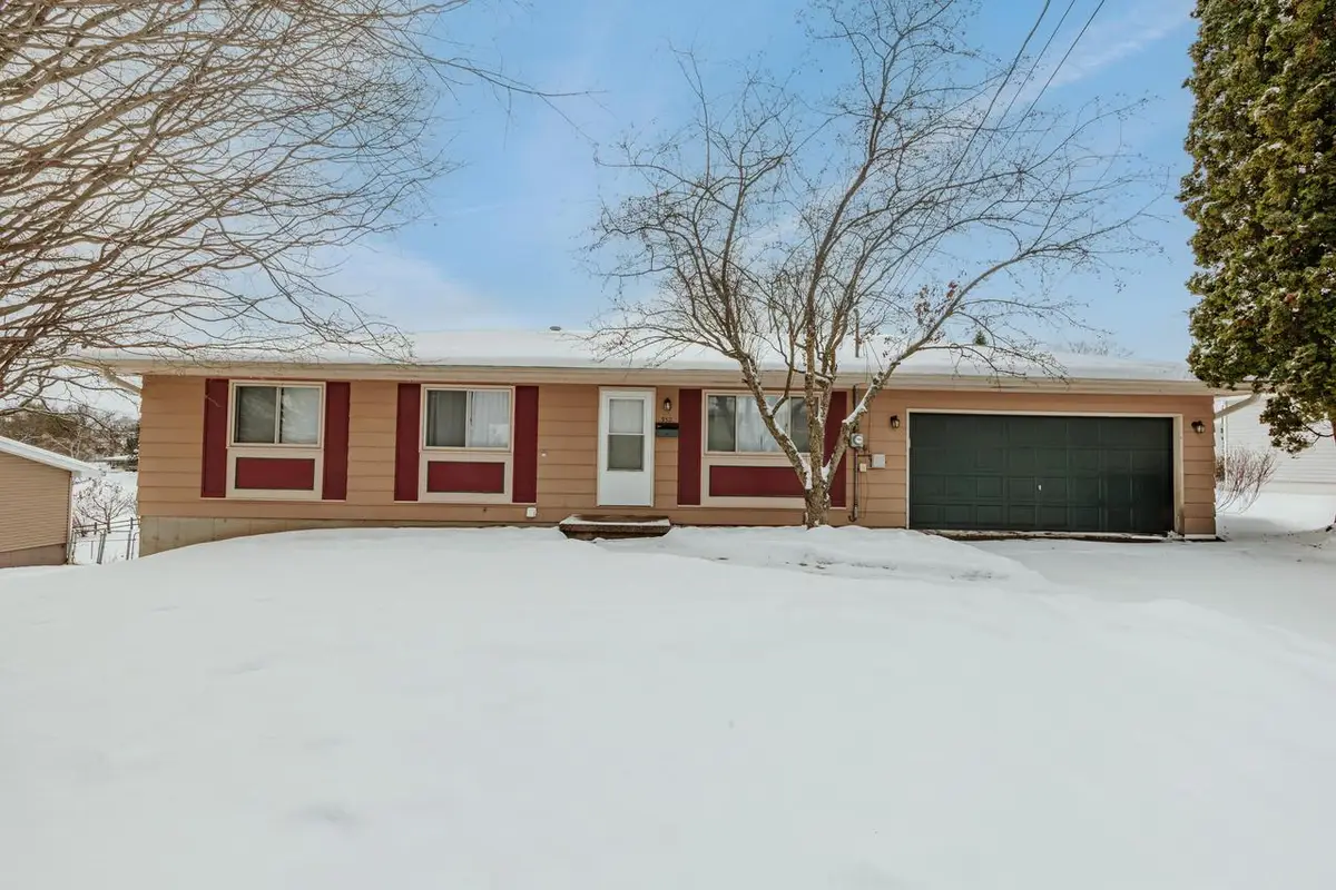 332 Pleasant STREET, Lake Mills, WI 53551 - Image #1