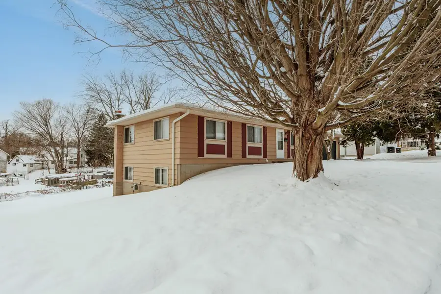 332 Pleasant STREET, Lake Mills, WI 53551 - Image #2