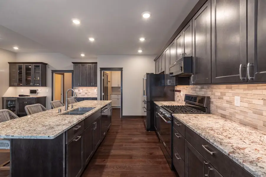 N6805 Sand Prairie COURT, Holmen, WI 54636 - Image #2