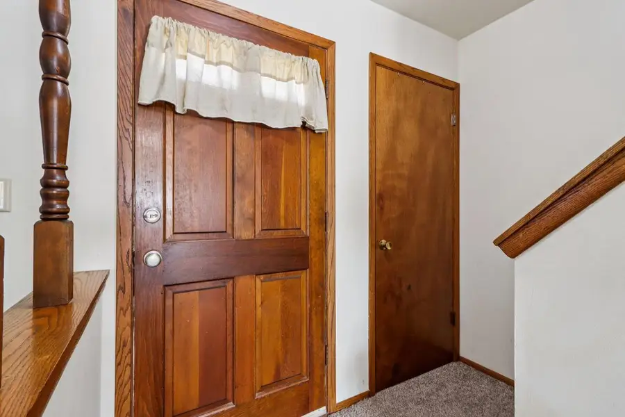 9239 W Morgan AVENUE, Milwaukee, WI 53228 - Image #3