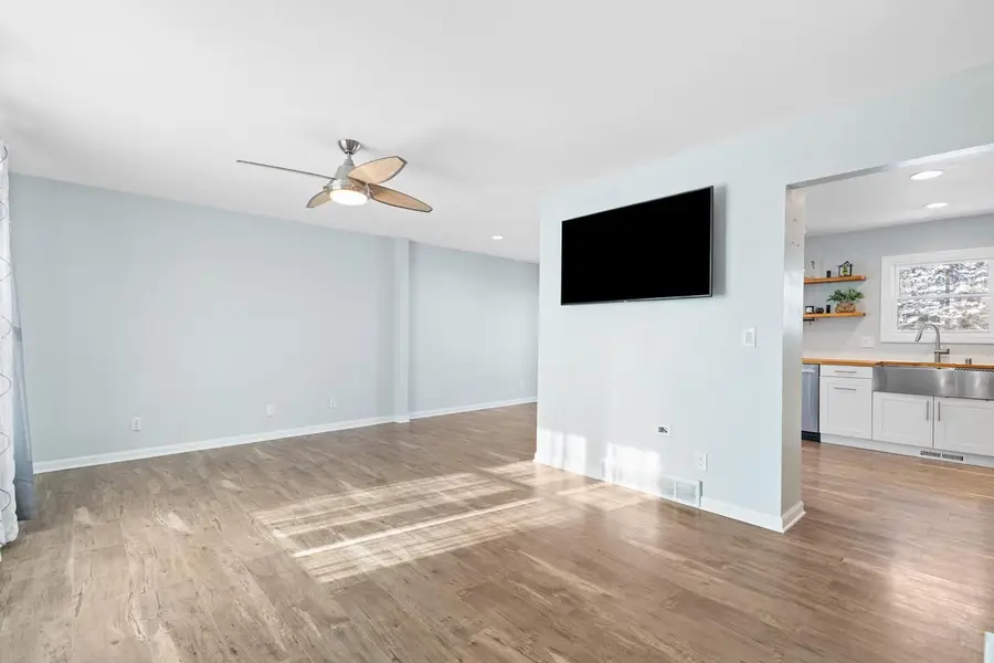 2008 Lenora DRIVE, West Bend, WI 53090 - Image #3