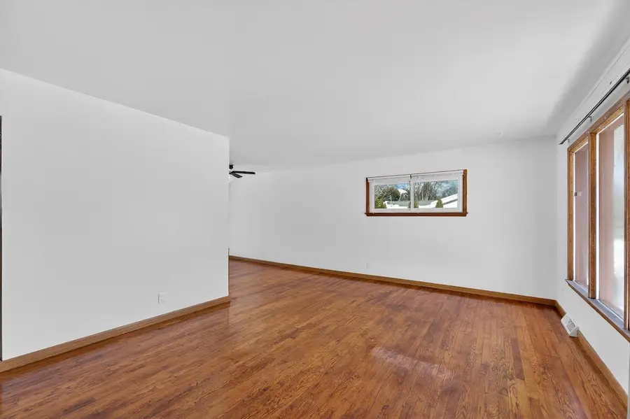 7504 Pheasant TRAIL, Racine, WI 53402 - Image #2