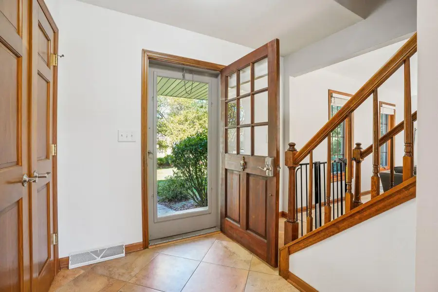 W281N7030 Huntington COURT, Hartland, WI 53029 - Image #2