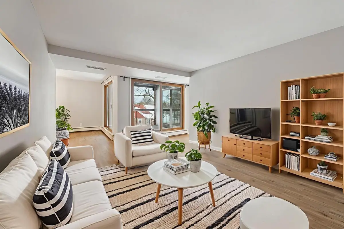 5200 S Tuckaway BOULEVARD #250c, Greenfield, WI 53221 - Image #1