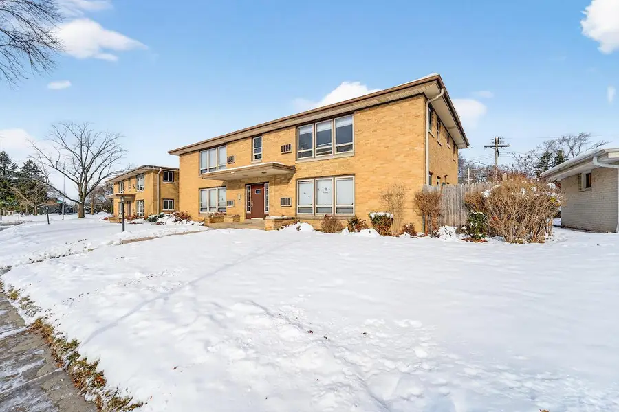 9118 W Grantosa DRIVE, Milwaukee, WI 53225 - Image #2