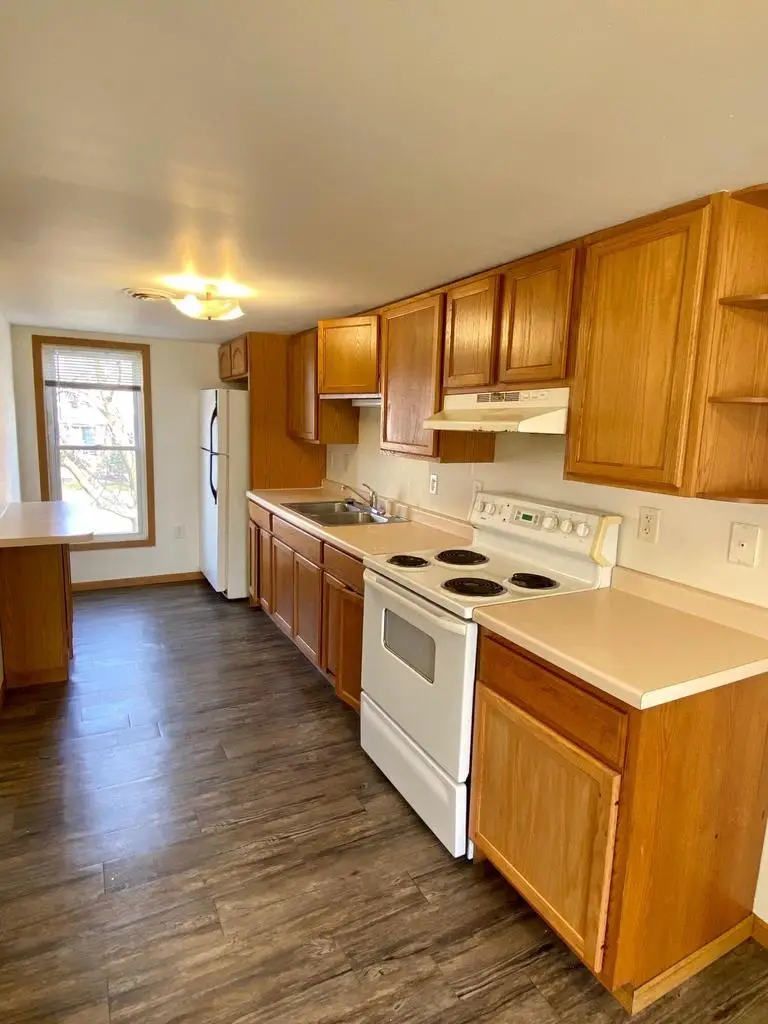 1124 West AVENUE S #1126, La Crosse, WI 54601 - Image #2