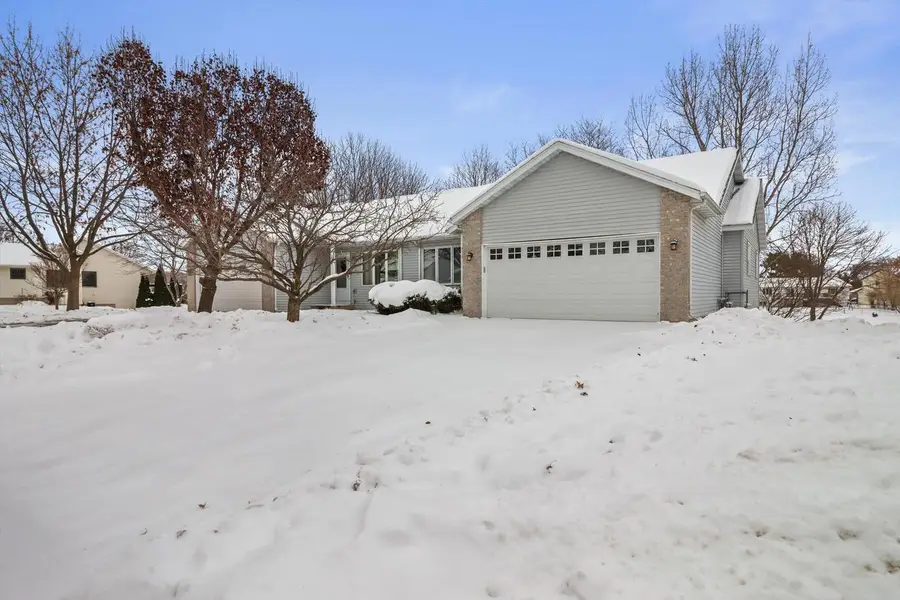 635 Constitution LANE, Deforest, WI 53532 - Image #2