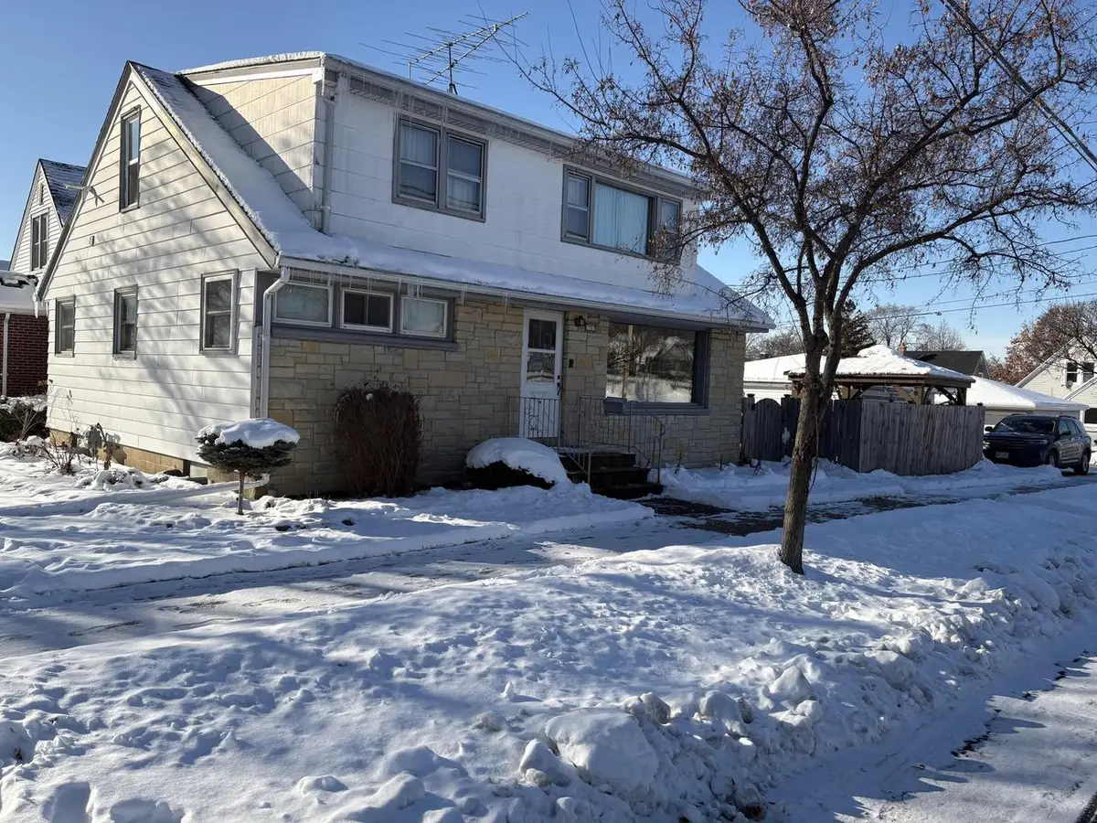 1707 W Wilbur AVENUE, Milwaukee, WI 53221 - Image #1