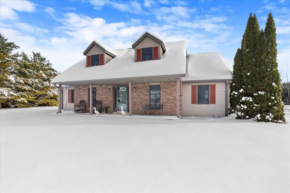 N6957 Jennifer DRIVE, Plymouth, WI 53073 - Image #1