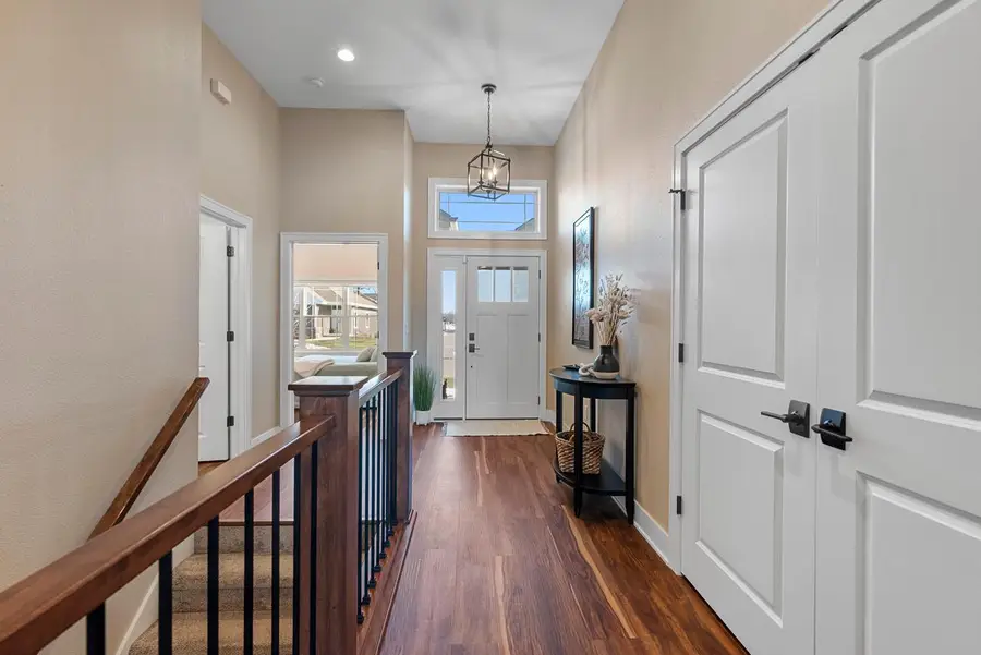 7908 E Stone Ridge DRIVE, Lannon, WI 53046 - Image #3