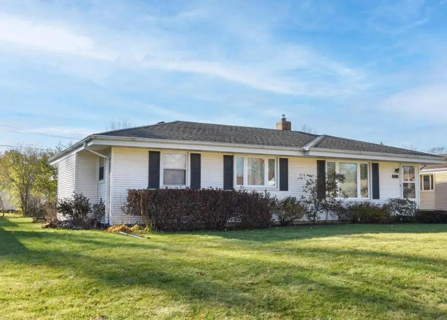 6181 W Villa LANE, Milwaukee, WI 53223 - Image #3