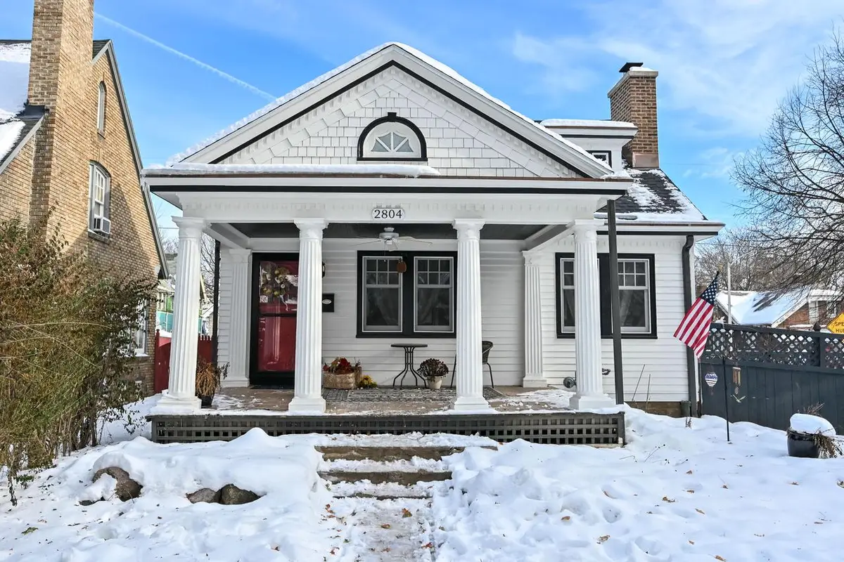 2804 N Grant BOULEVARD, Milwaukee, WI 53210 - Image #1