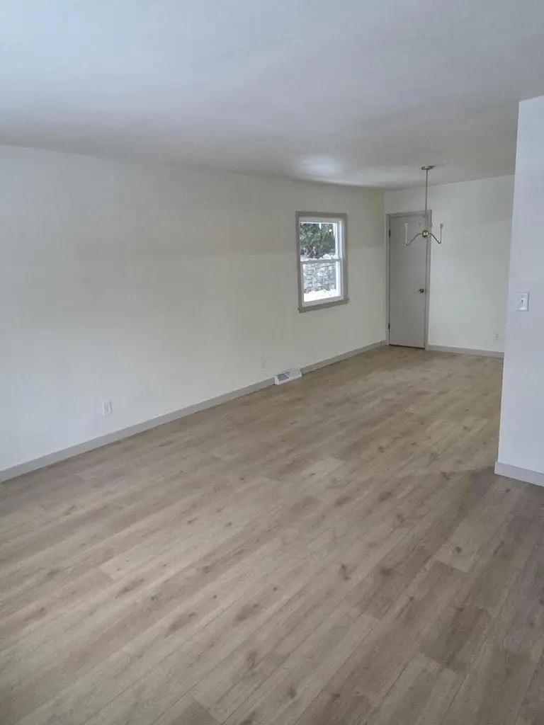 360 Richard STREET, Waukesha, WI 53189 - Image #2