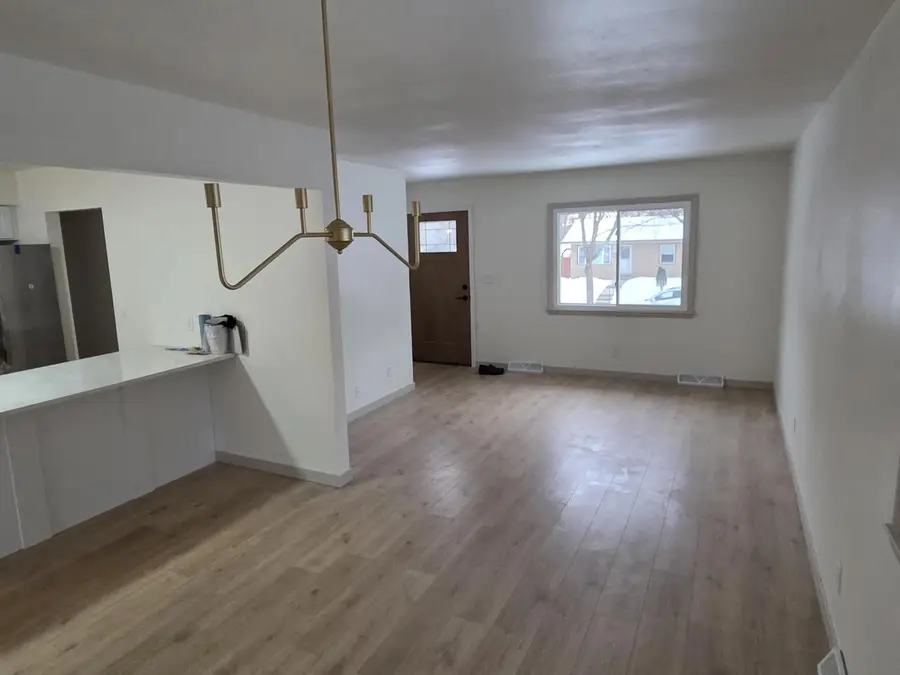 360 Richard STREET, Waukesha, WI 53189 - Image #3