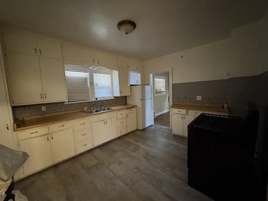 4623 W Villard AVENUE, Milwaukee, WI 53218 - Image #2