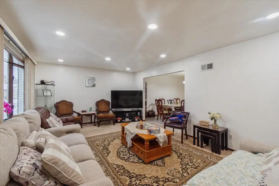 5508 Serene COURT #5510, Greendale, WI 53129 - Image #3