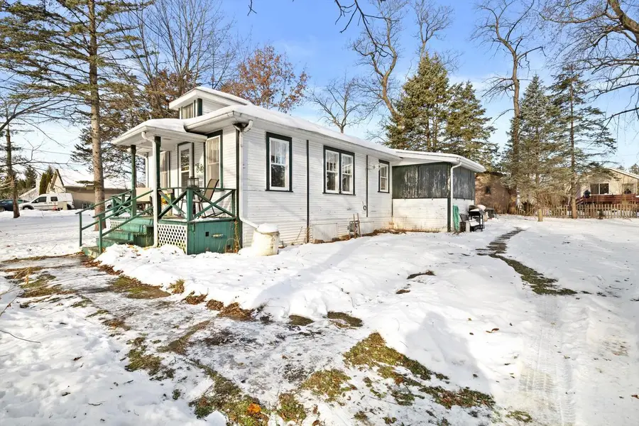 W862 Florence ROAD, Genoa City, WI 53128 - Image #3