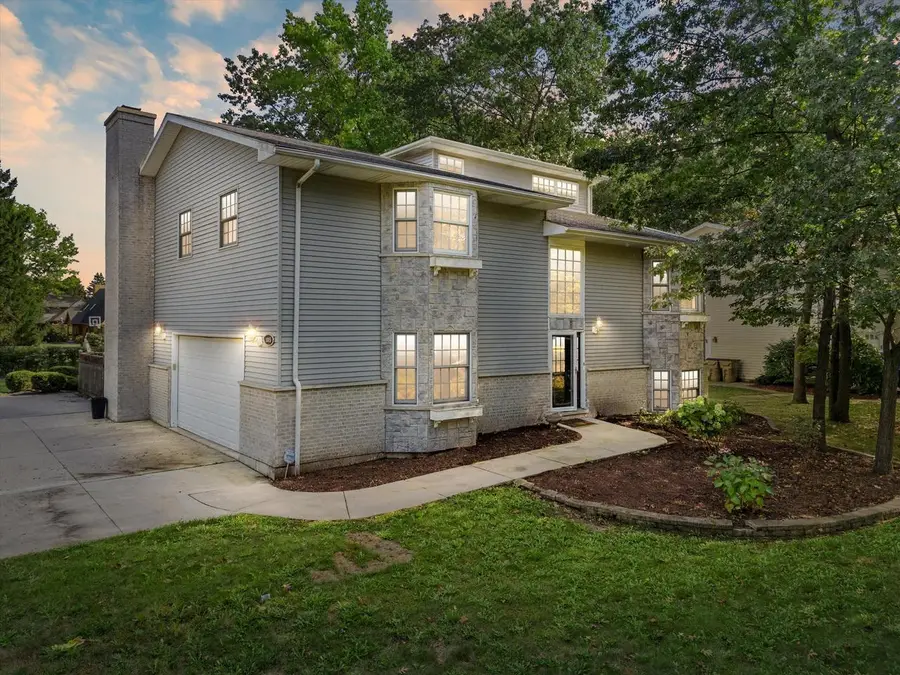 1005 97th STREET, Pleasant Prairie, WI 53158 - Image #3