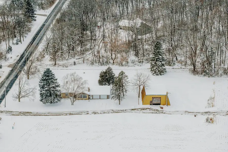 S78W30182 Sugden ROAD, Mukwonago, WI 53149 - Image #2