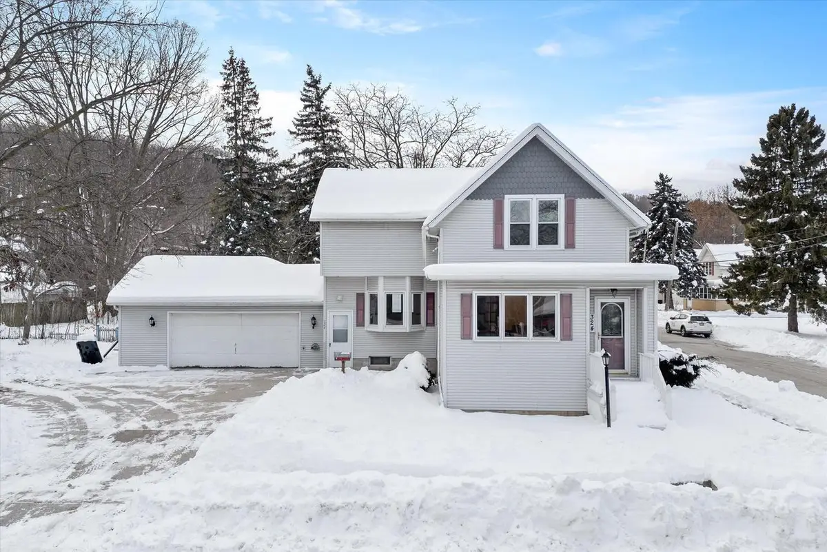 324 Park STREET, Plymouth, WI 53073 - Image #1