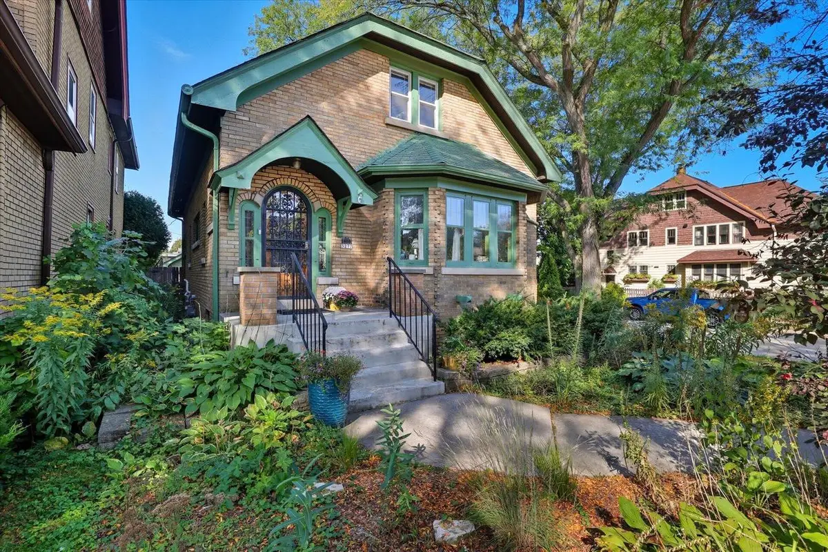 3277 N Humboldt BOULEVARD, Milwaukee, WI 53212 - Image #1