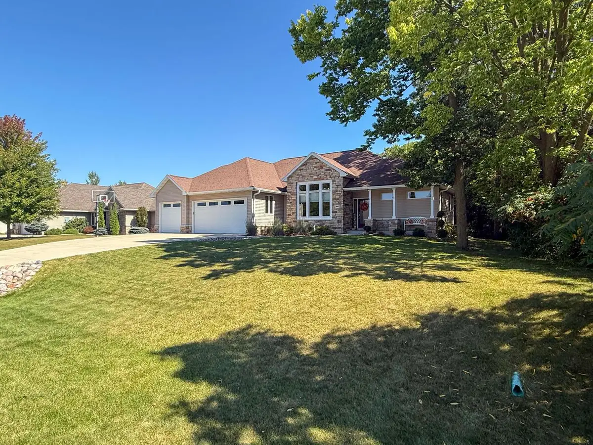 485 WHISPERING SPRINGS DRIVE, Fond Du Lac, WI 54937 - Image #1