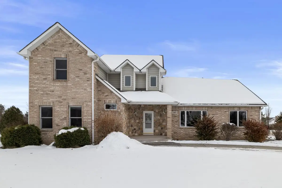 145 Victoria CIRCLE, Union Grove, WI 53182 - #1