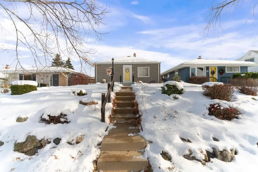 4654 S 48th STREET, Greenfield, WI 53220 - Image #2