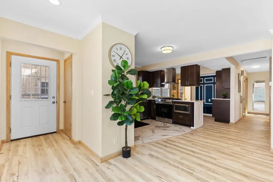 3929 N 82nd STREET, Milwaukee, WI 53222 - #3