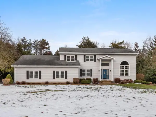 7351 Pine Grove LANE, Two Rivers, WI 54241