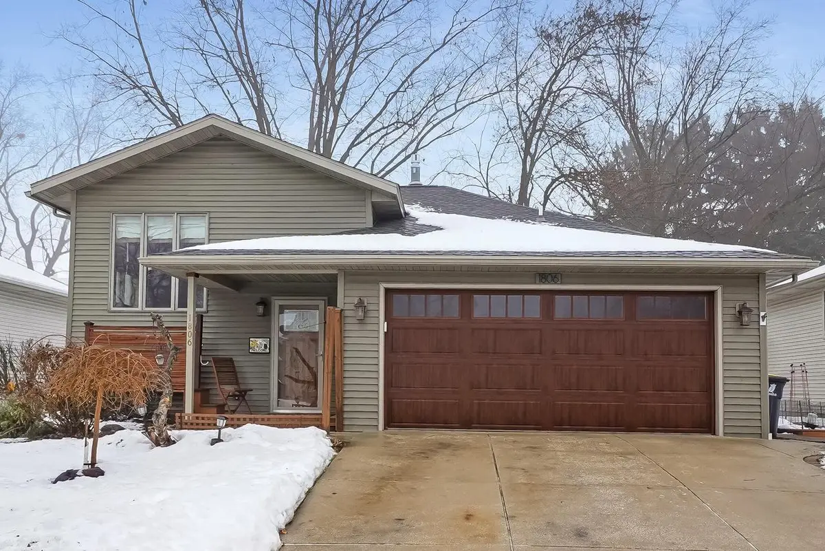 1806 Patricia LANE, Waukesha, WI 53188 - Image #1