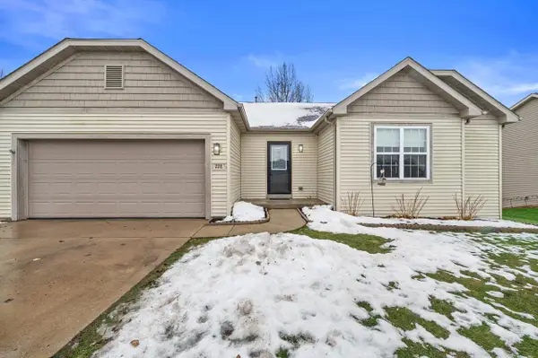 228 W Haven DRIVE, Watertown, WI 53094