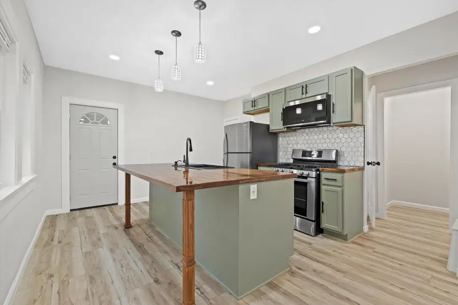 2031 S 7th STREET, Milwaukee, WI 53204 - Image #3