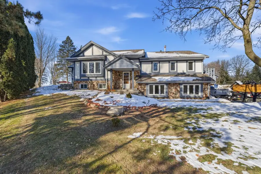 3629 Birnamwood DRIVE, Slinger, WI 53086 - Image #2