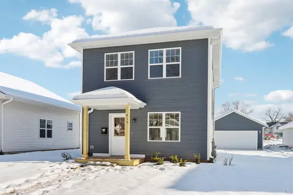 415 Oakland AVENUE, Waukesha, WI 53186