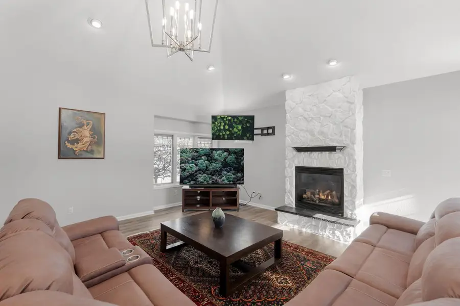 1910 Valley COURT, Grafton, WI 53024 - Image #3