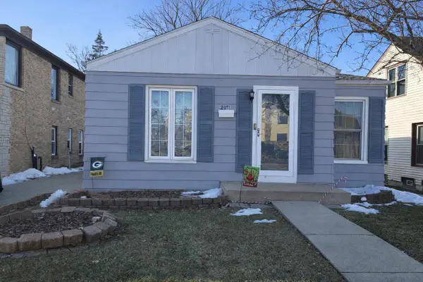 2573 S 76th STREET, West Allis, WI 53219