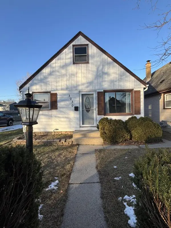 3030 E Vogel AVENUE, Cudahy, WI 53110