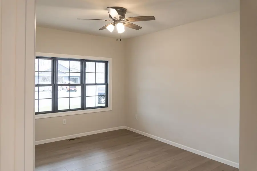 619 Johnson PLACE, Onalaska, WI 54650 - Image #2